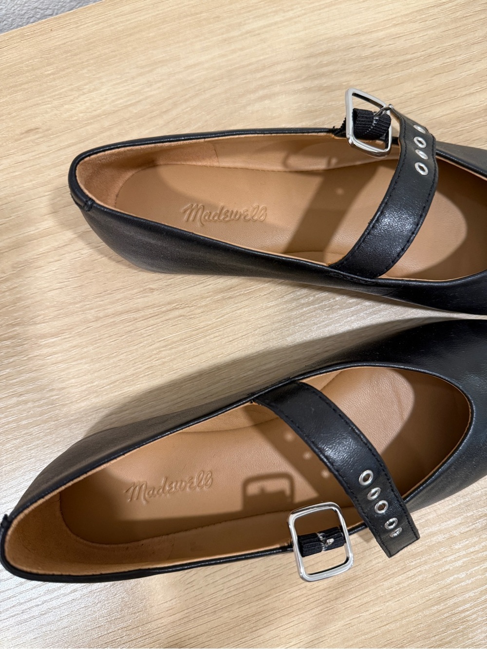 Madewell The Remy Mary Jane Flat with adjustable buckle straps in black leather - Picture 8 of 12